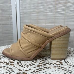 Wal & Pai Leather Peep Toe Mules Nude Bubble Trim Block Heel Size 6
